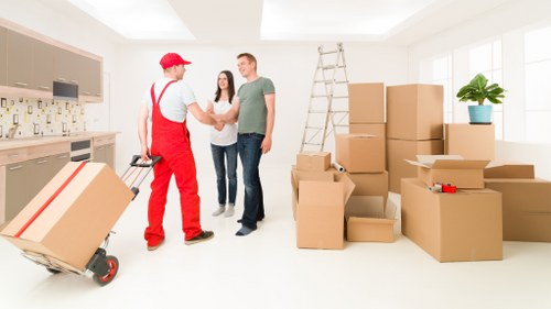 Load-based and cubic-yard van pricing explained for Camden moves